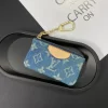 louis vuitton id card holder (2)