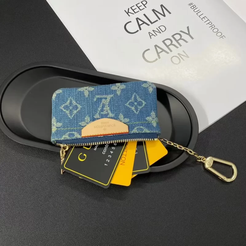 louis vuitton id card holder (5)