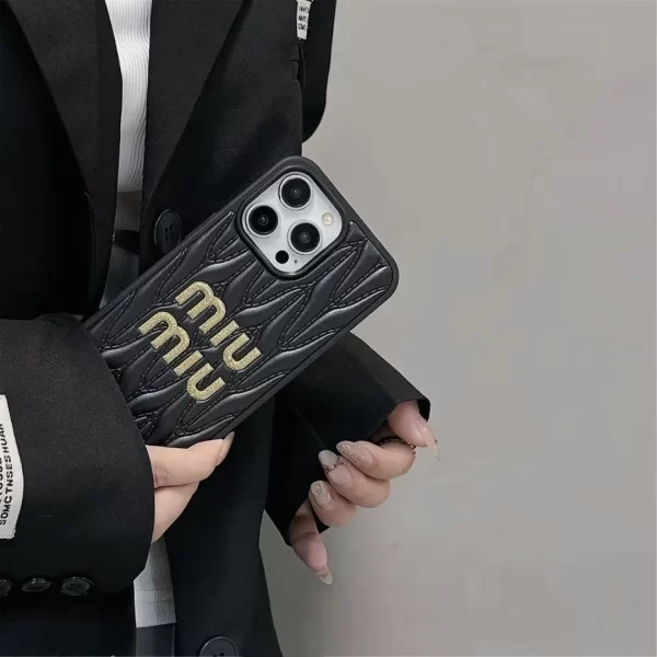 miu miu phone case (1)